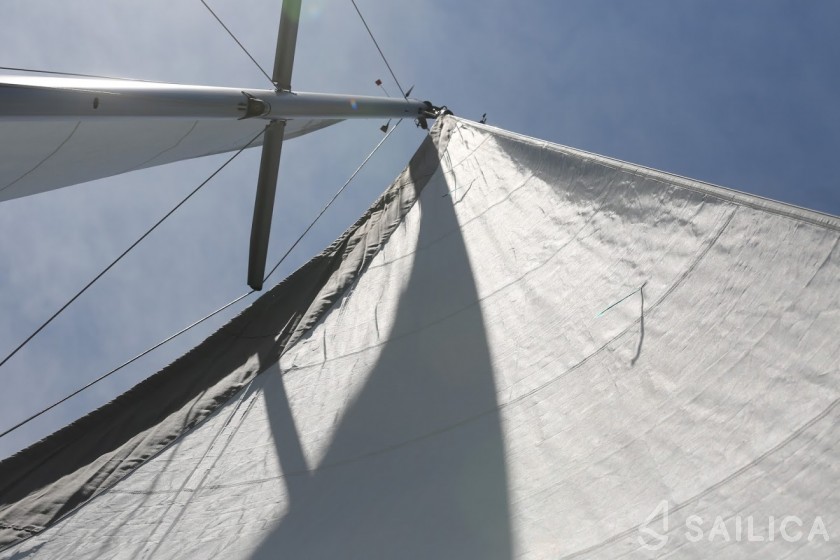 Sun Odyssey 33 - Yacht Charter Sailica