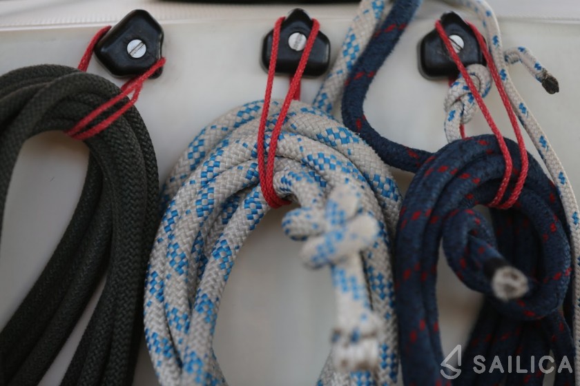 Sun Odyssey 33 - Yacht Charter Sailica