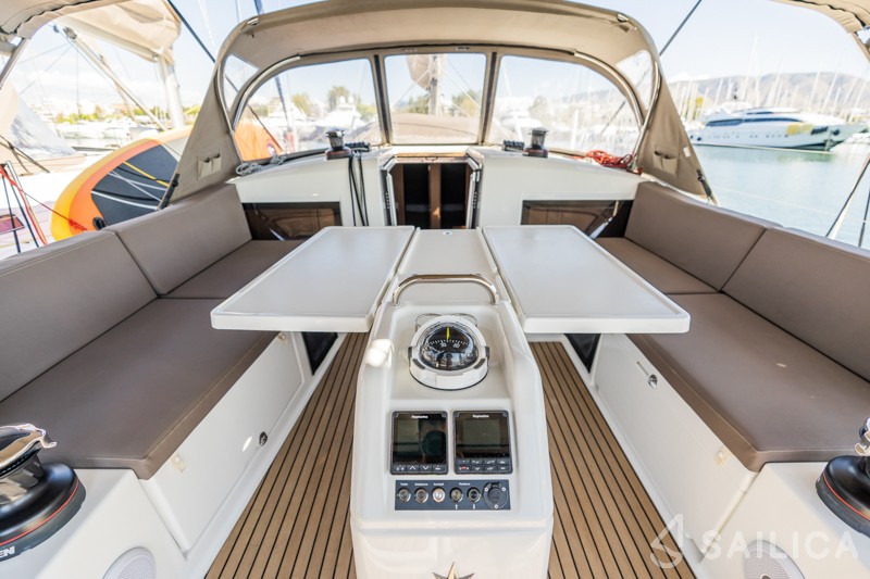 Sun Odyssey 490 - Yacht Charter Sailica