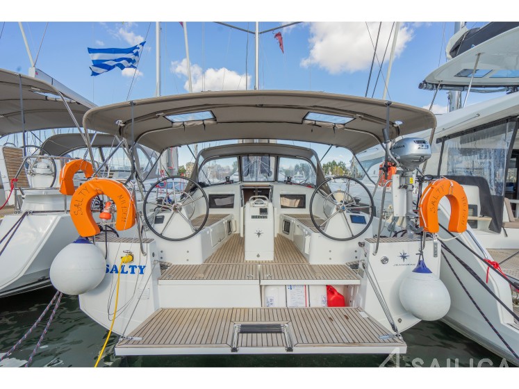 Sun Odyssey 410 - Yacht Charter Sailica