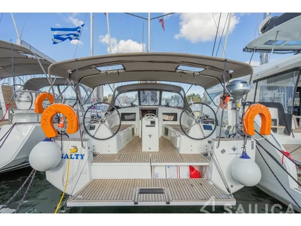 Sun Odyssey 410 - Yacht Charter Sailica