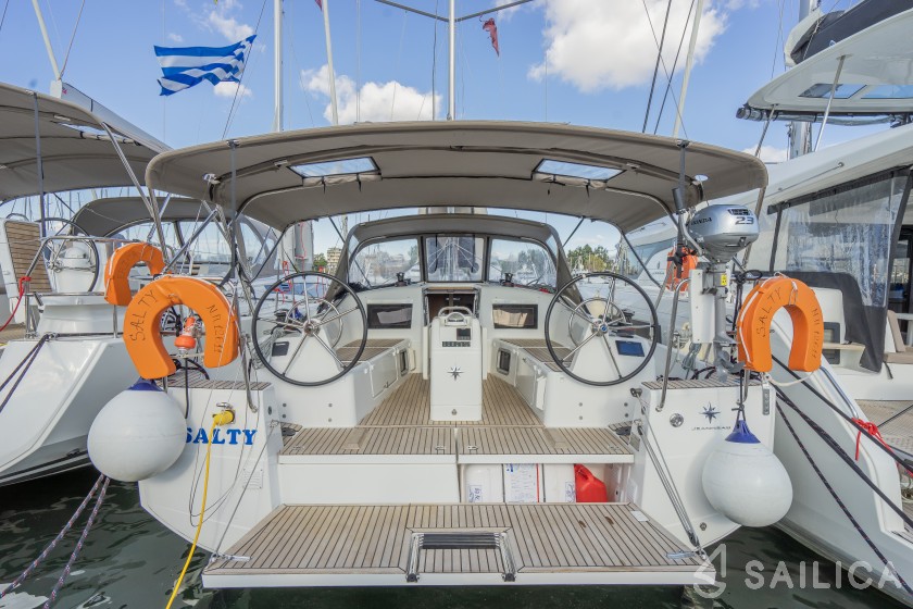 Sun Odyssey 410 - Yacht Charter Sailica