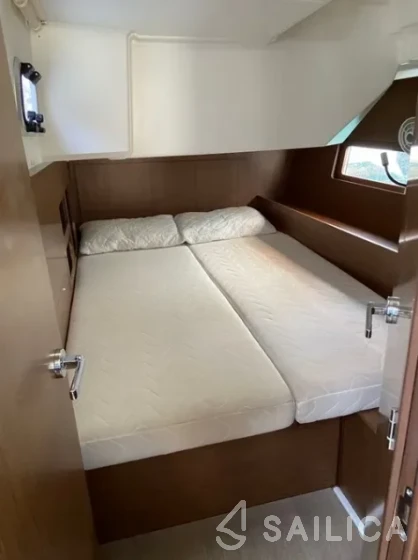 Oceanis 46.1 - Yacht Charter Sailica