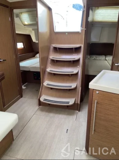 Oceanis 46.1 - Yacht Charter Sailica