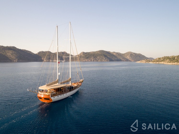 Gulet - Yacht Charter Sailica