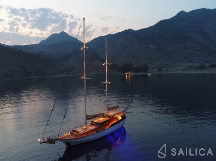 Gulet - Yacht Charter Sailica