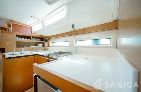 Sun Odyssey 490 - Yacht Charter Sailica