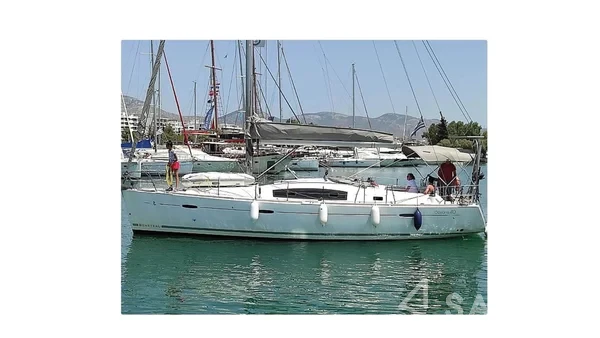 Oceanis 40 - Yacht Charter Sailica
