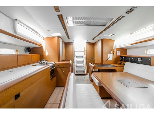 Sun Odyssey 519 - Yacht Charter Sailica