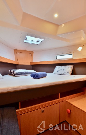 Bavaria 41 Cruiser - Yacht Charter Sailica