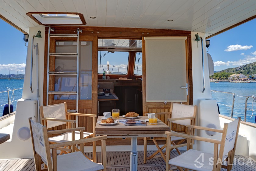 Menorquin 160 - Yacht Charter Sailica