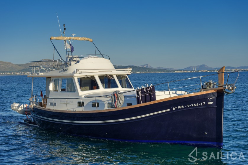 Menorquin 160 - Yacht Charter Sailica