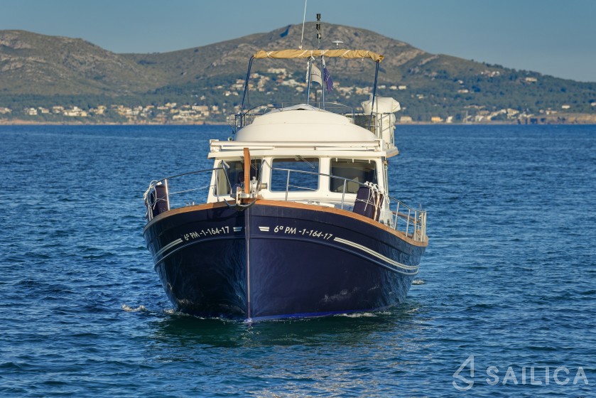 Menorquin 160 - Yacht Charter Sailica