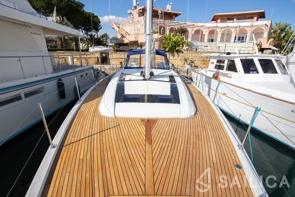 Oceanis 51.1 - Yacht Charter Sailica