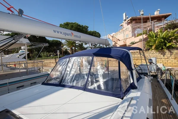 Oceanis 51.1 - Yacht Charter Sailica