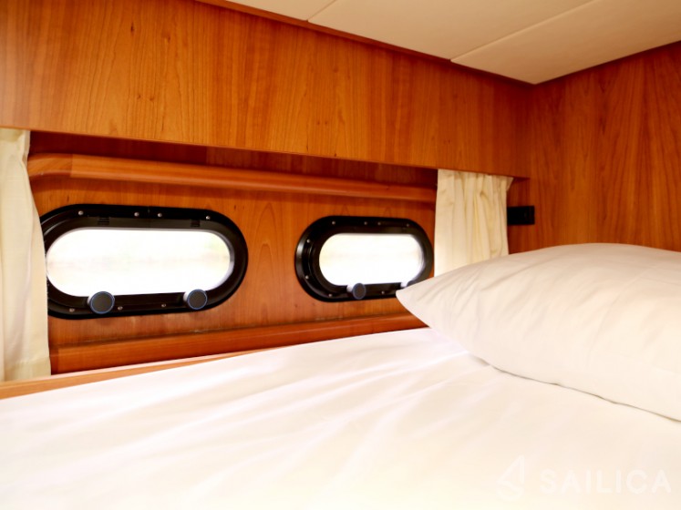 Pacific Allure 155 - Yacht Charter Sailica