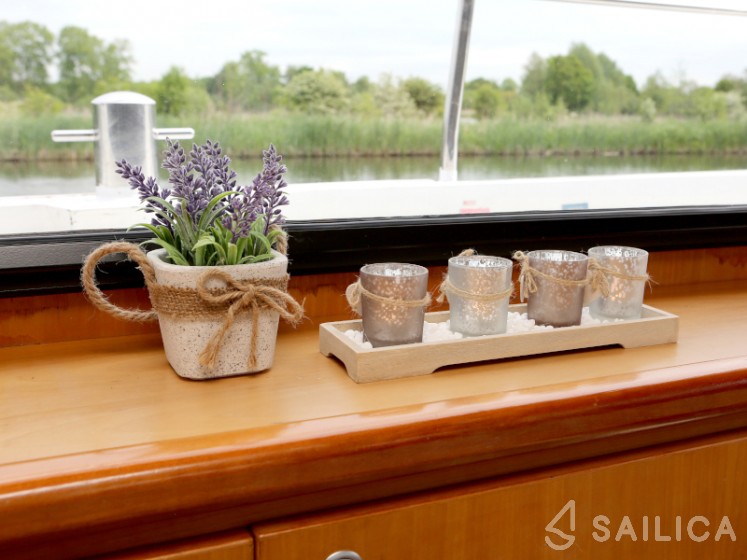 Pacific Allure 155 - Yacht Charter Sailica