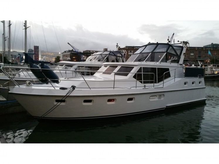 De Drait Renal 40 - Yacht Charter Sailica