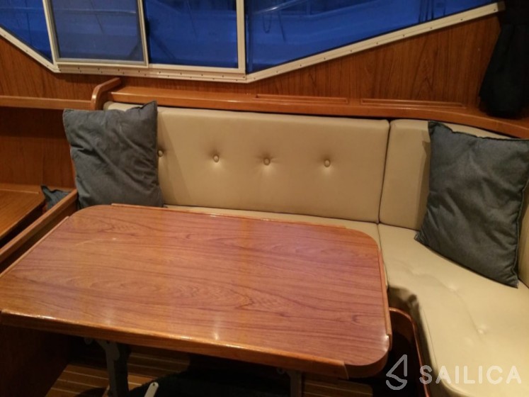 De Drait Renal 40 - Yacht Charter Sailica