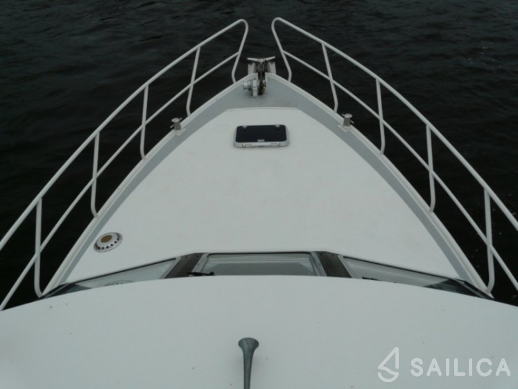 Merenpoort 1100s - Yacht Charter Sailica