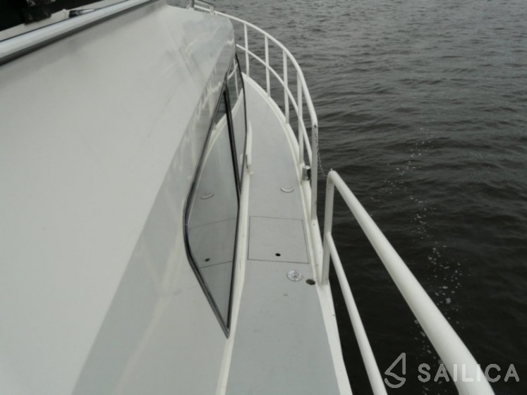 Merenpoort 1100s - Yacht Charter Sailica
