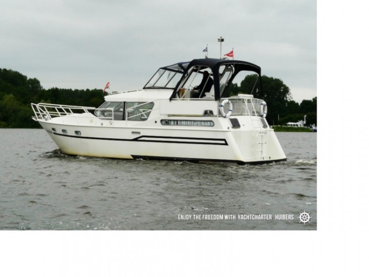 Merenpoort 1100s - Yacht Charter Sailica