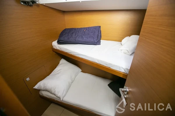 Sun Odyssey 519 - Yacht Charter Sailica