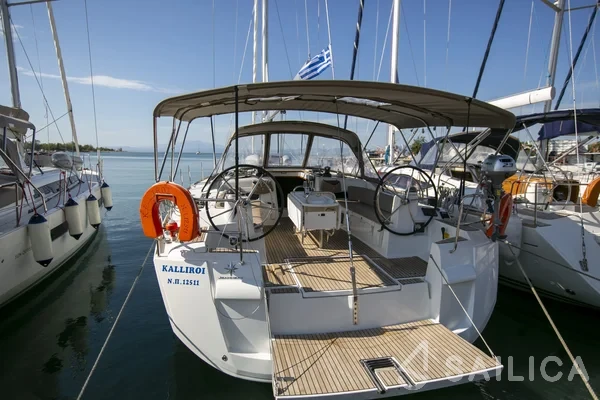 Sun Odyssey 519 - Yacht Charter Sailica