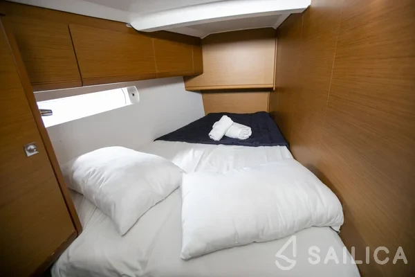 Sun Odyssey 519 - Yacht Charter Sailica