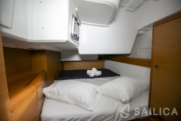Sun Odyssey 519 - Yacht Charter Sailica