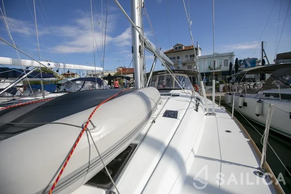 Sun Odyssey 519 - Yacht Charter Sailica