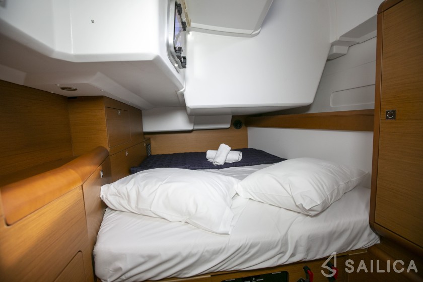 Sun Odyssey 519 - Yacht Charter Sailica