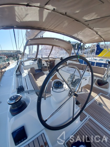 Sun Odyssey 519 - Yacht Charter Sailica
