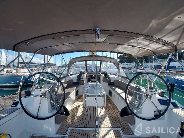 Sun Odyssey 519 - Yacht Charter Sailica