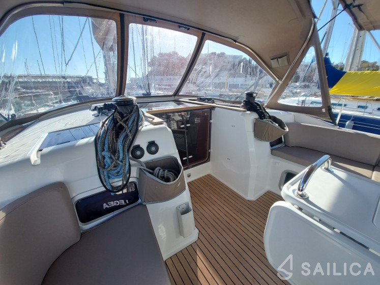 Sun Odyssey 519 - Yacht Charter Sailica