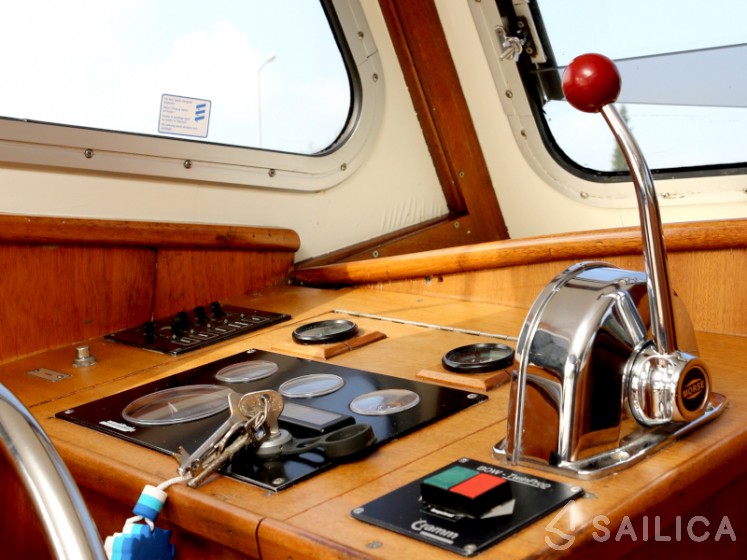 Pedro 800 - Yacht Charter Sailica