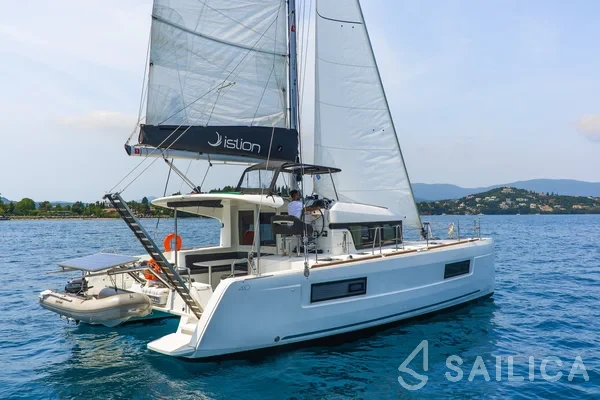 Lagoon 40 - Yacht Charter Sailica