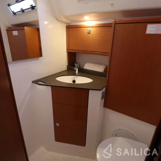 Bavaria 51 Cruiser - Yacht Charter Sailica