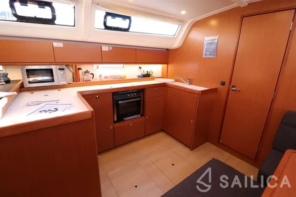 Bavaria 51 Cruiser - Yacht Charter Sailica