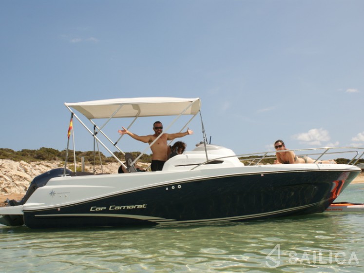 Cap Camarat 6.5 WA - Yacht Charter Sailica
