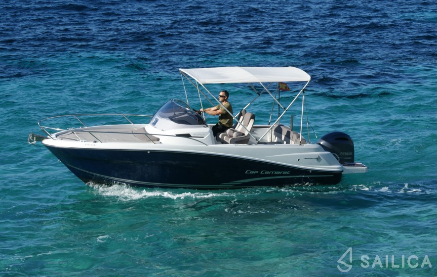 Cap Camarat 6.5 WA - Yacht Charter Sailica