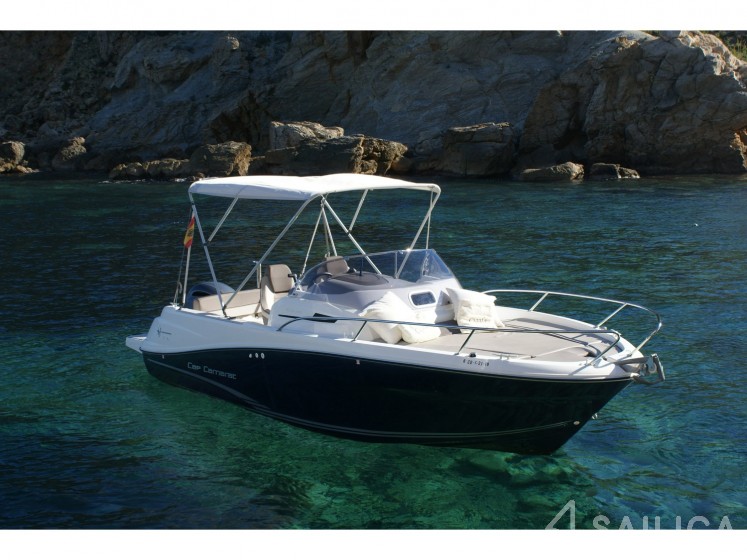 Cap Camarat 6.5 WA - Yacht Charter Sailica