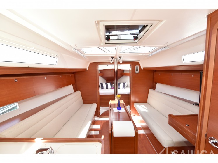 Dufour 35 - Yacht Charter Sailica