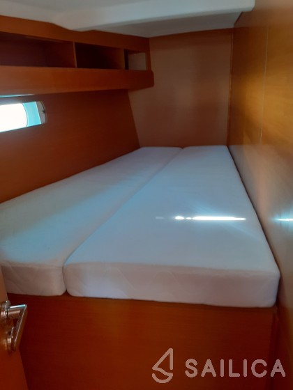 Sun Odyssey 490 - Yacht Charter Sailica