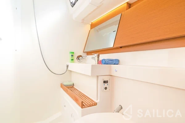 Sun Odyssey 490 - Yacht Charter Sailica