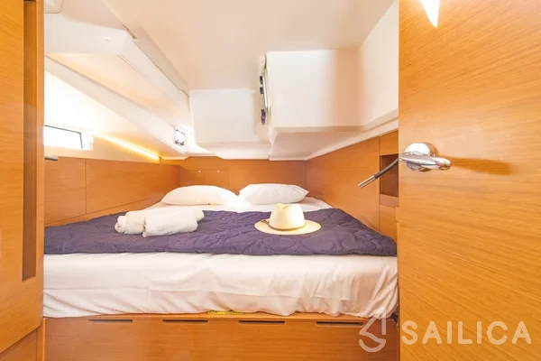 Sun Odyssey 490 - Yacht Charter Sailica