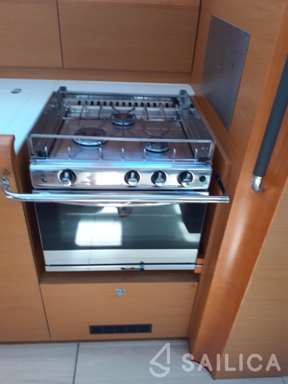 Sun Odyssey 490 - Yacht Charter Sailica