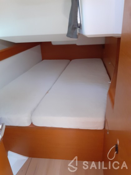 Sun Odyssey 490 - Yacht Charter Sailica