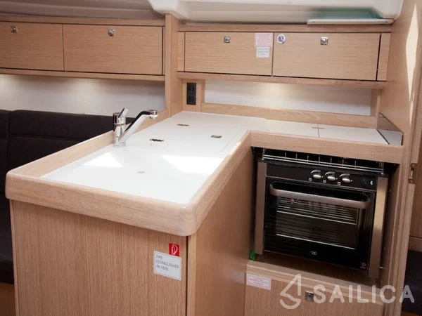 Bavaria 34 Cruiser - Yacht Charter Sailica
