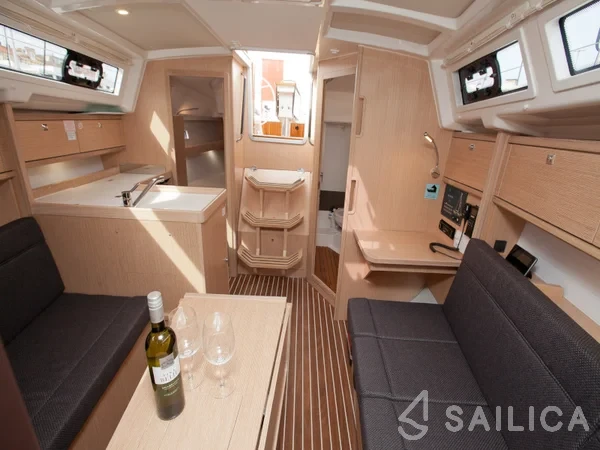 Bavaria 34 Cruiser - Yacht Charter Sailica